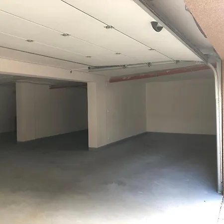 Apartman Na Dukelske S Garazi Tábor Exterior photo